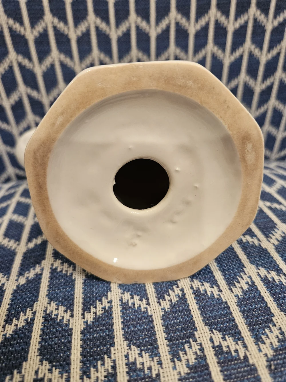 Replacement Cream Ceramic Spice Ahaker with Handle - Classic Home Dining